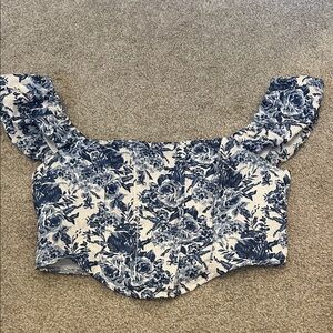 Floral blue and white crop top